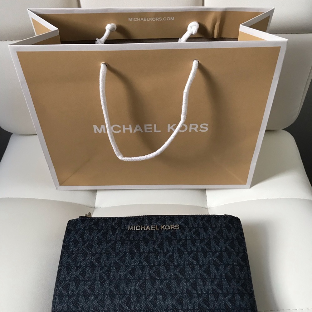 Michael Kors Jet Set Travel Admir Double Zip Blue